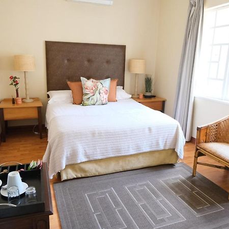 The Whitehouse Bed And Breakfast Durban Exterior photo
